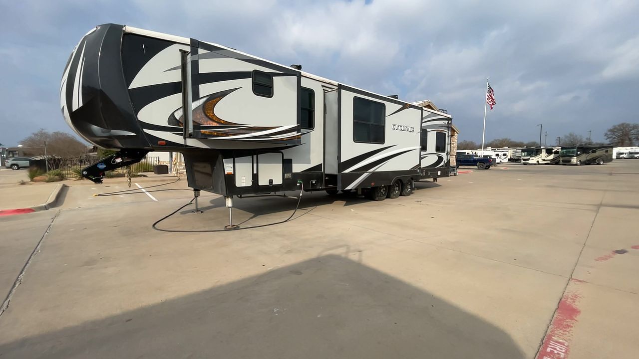 2017 HEARTLAND CYCLONE 4200