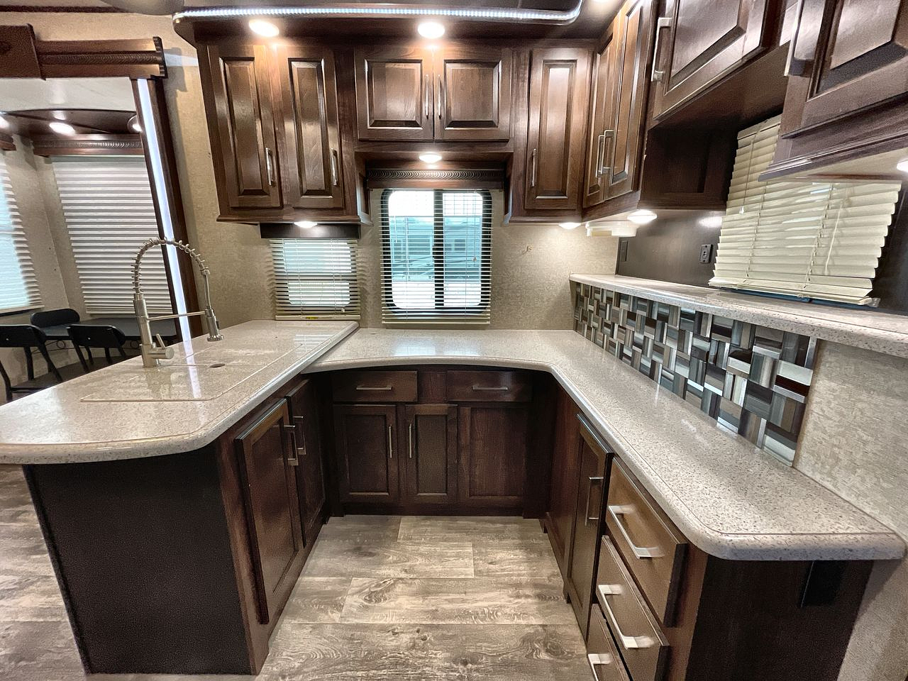 2017 HEARTLAND CYCLONE 4200