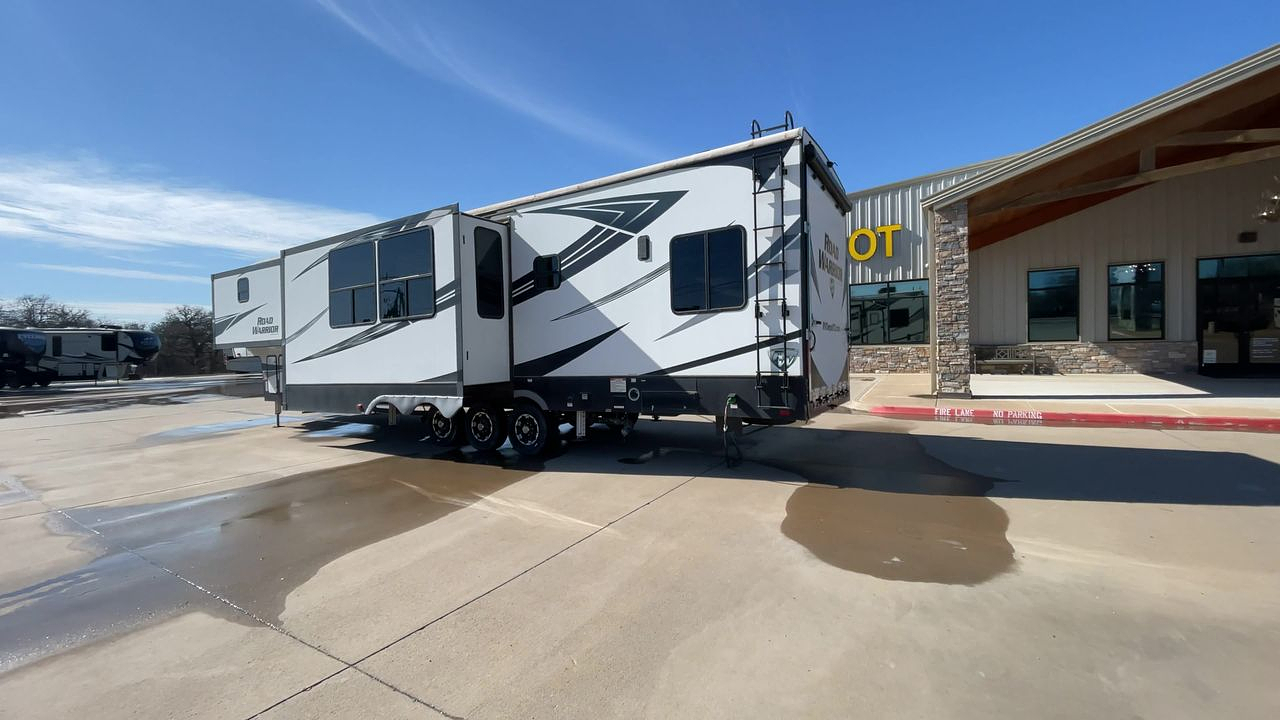 2019 HEARTLAND ROAD WARRIOR 427RW
