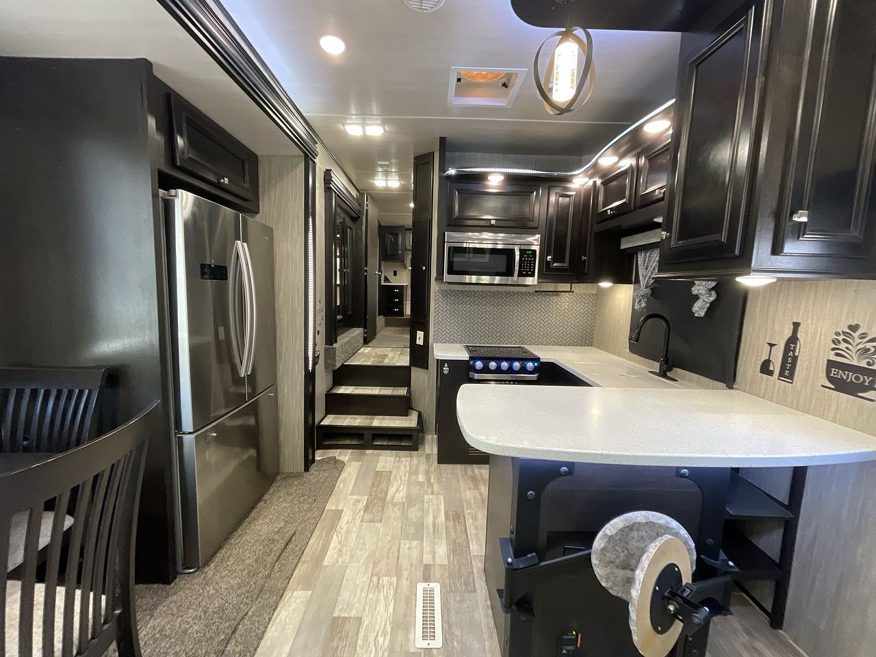 2019 HEARTLAND ROAD WARRIOR 427RW