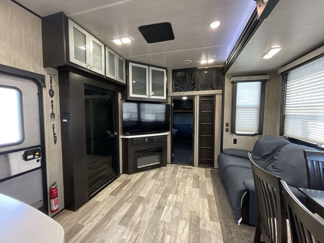 2019 HEARTLAND ROAD WARRIOR 427RW