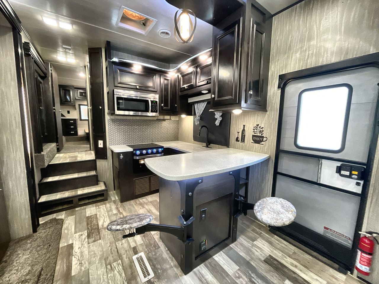 2019 HEARTLAND ROAD WARRIOR 427RW