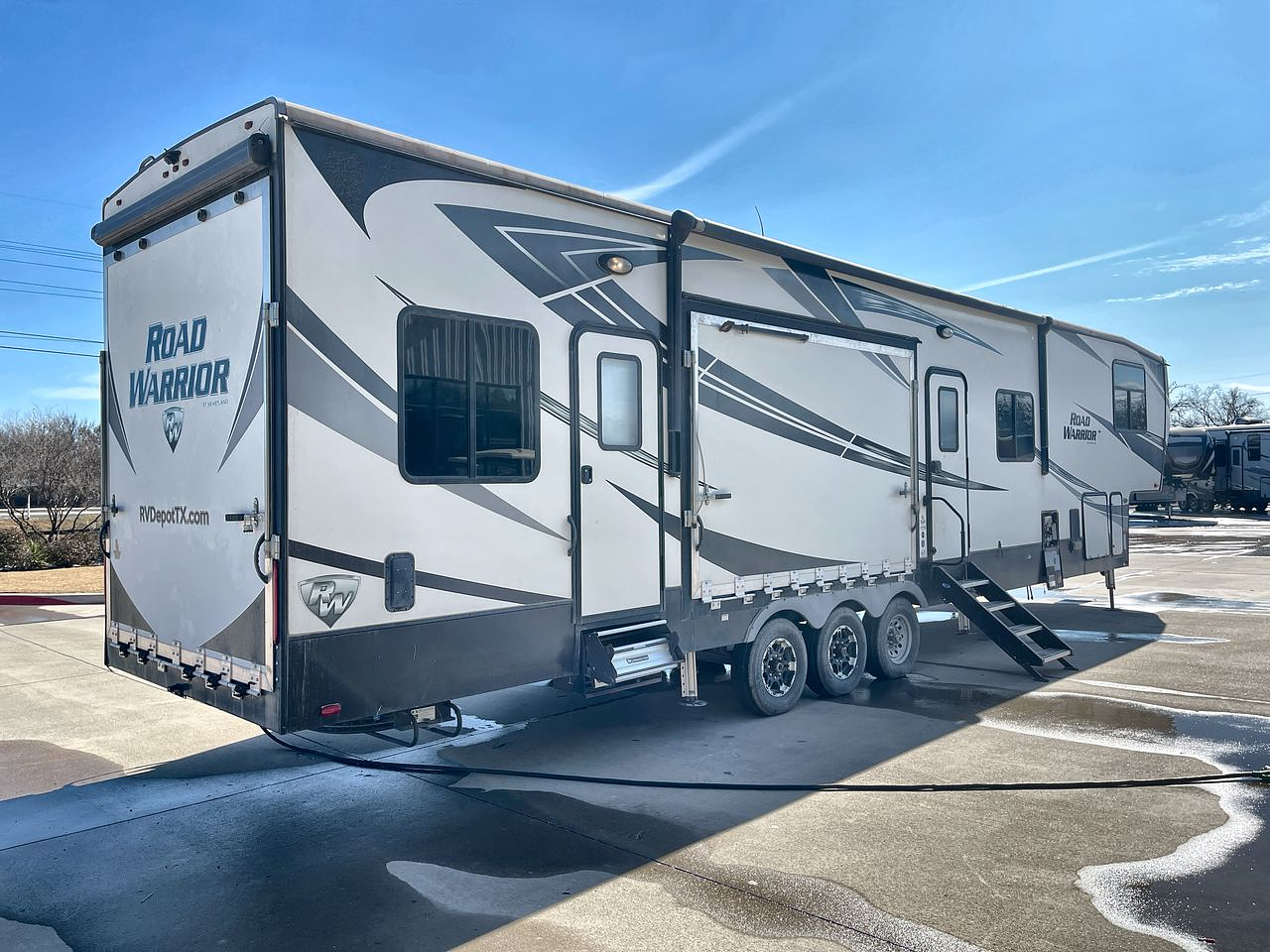 2019 HEARTLAND ROAD WARRIOR 427RW