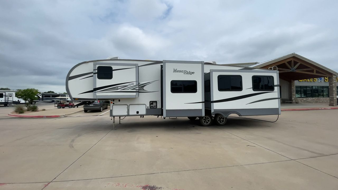 2020 HIGHLAND RIDGE MESA RIDGE 335MBH