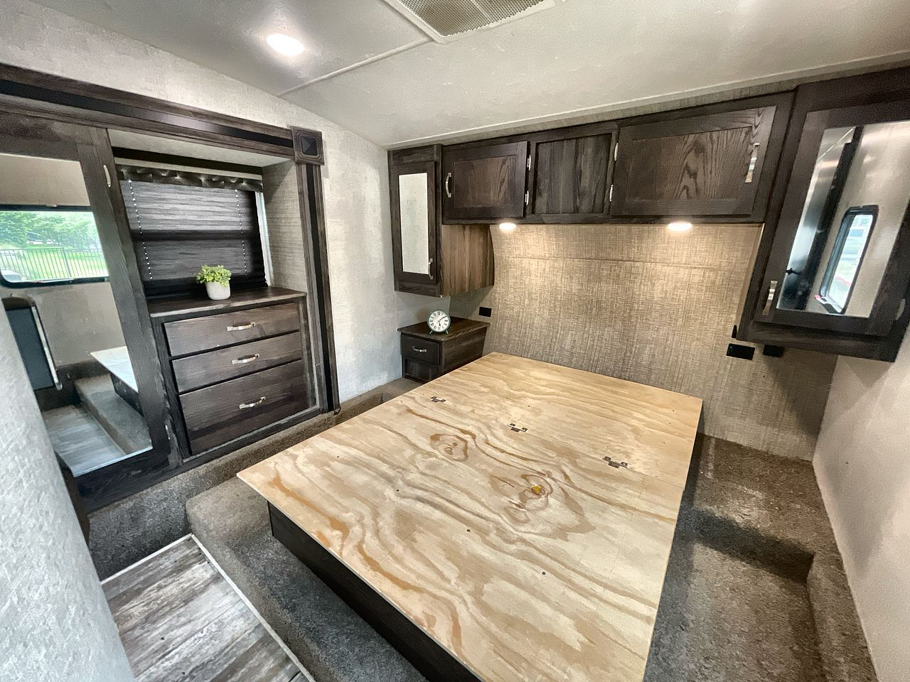 2020 HIGHLAND RIDGE MESA RIDGE 335MBH