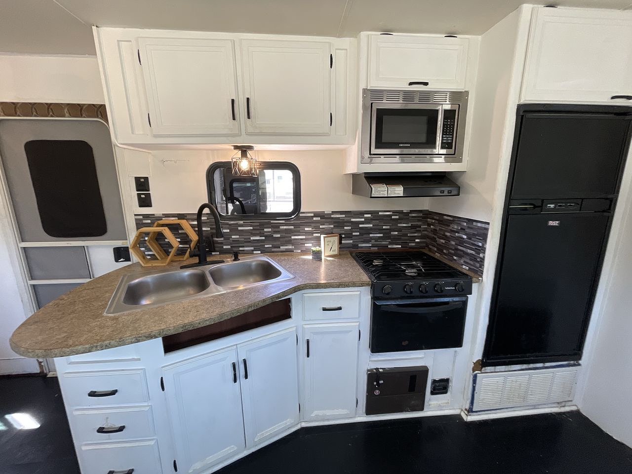 2013 ZINGER ZT-310-SB