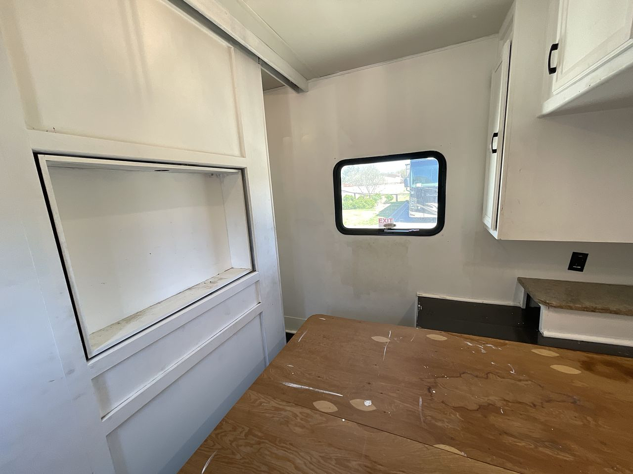 2013 ZINGER ZT-310-SB