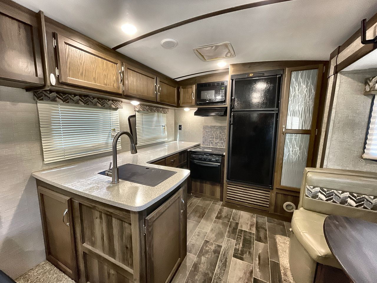 2018 KEYSTONE PREMIER 30RIPR