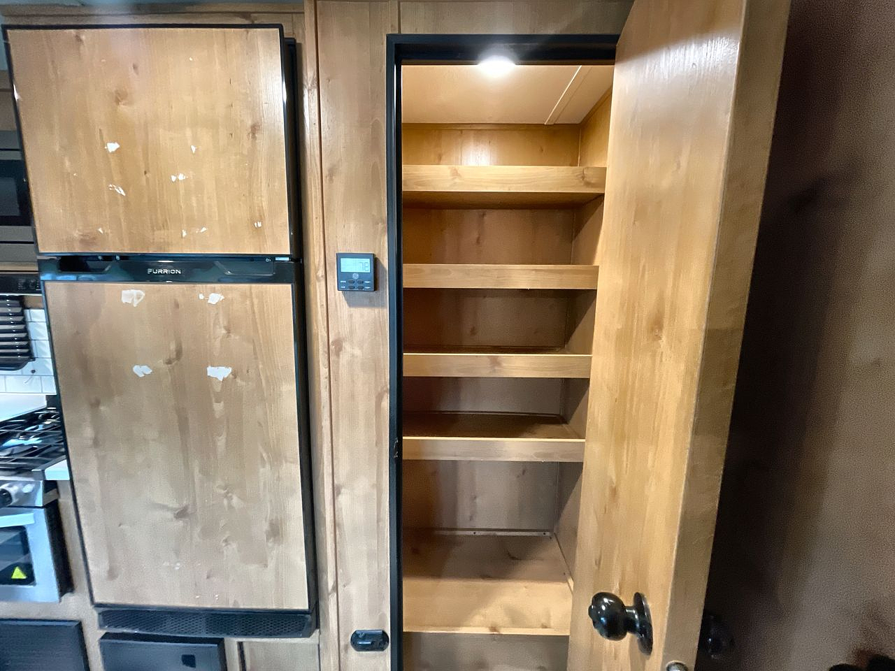 2023 RIVERSIDE RETRO 245RB