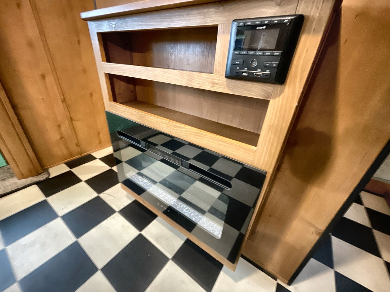 2023 RIVERSIDE RETRO 245RB