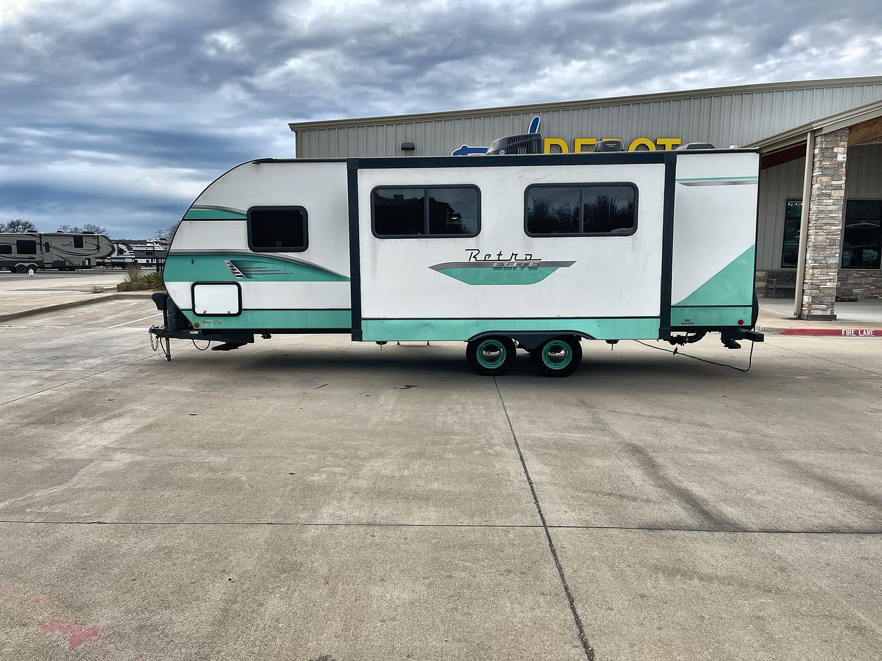 2023 RIVERSIDE RETRO 245RB