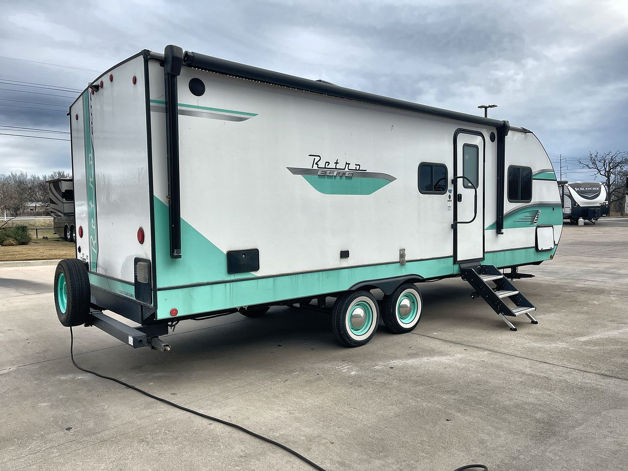 2023 RIVERSIDE RETRO 245RB