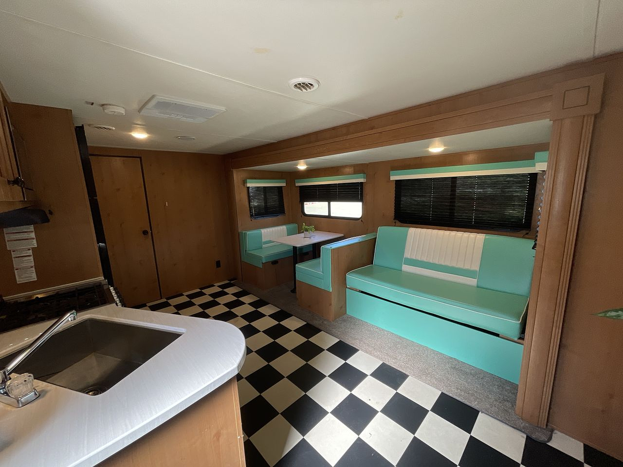 2023 RIVERSIDE RETRO 245RB