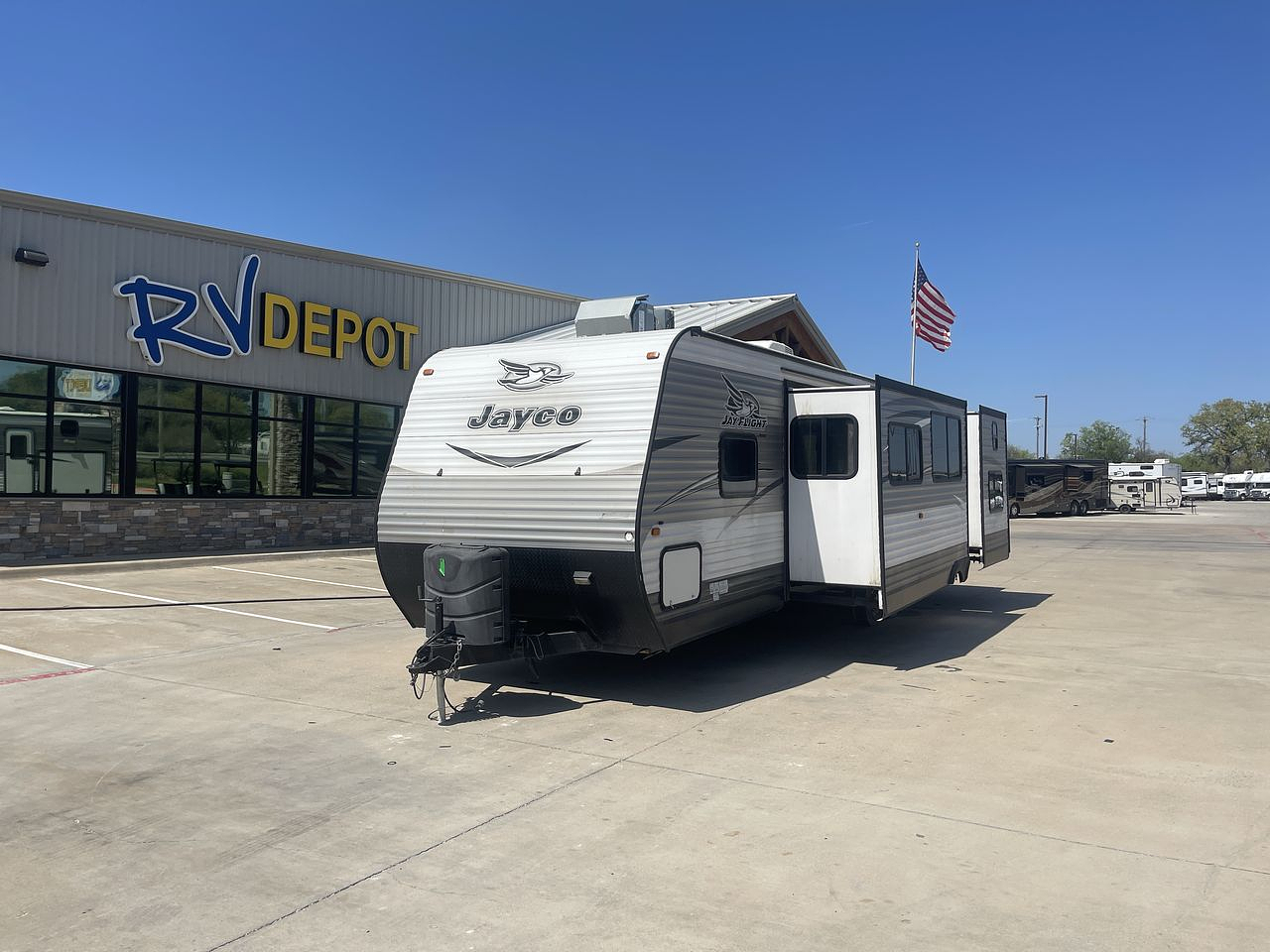2017 JAYCO JAYFLIGHT 32BHDS