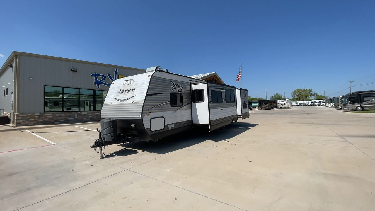 2017 JAYCO JAYFLIGHT 32BHDS