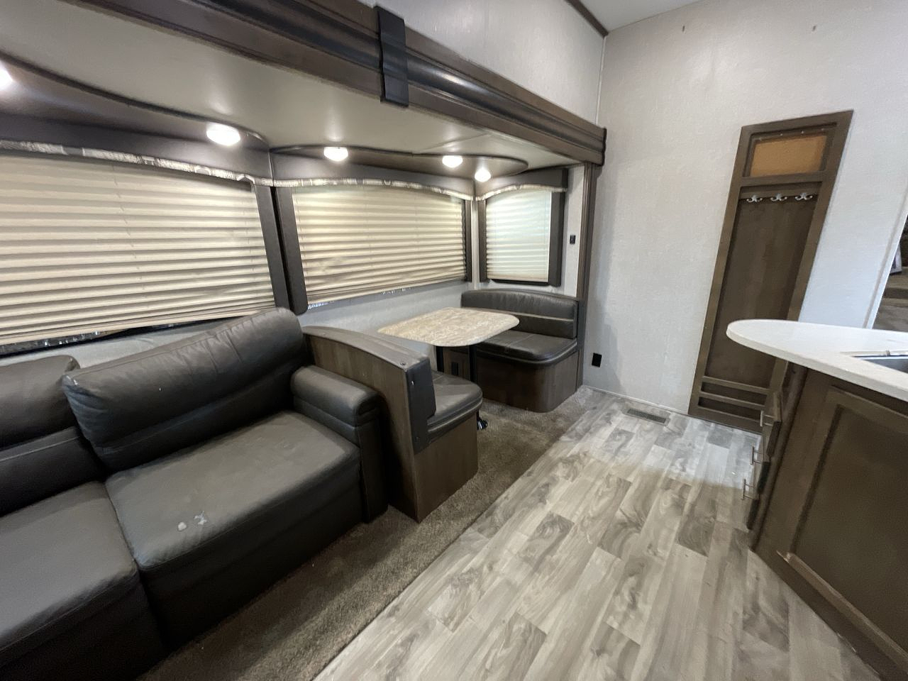 2019 KEYSTONE COUGAR 29RDB