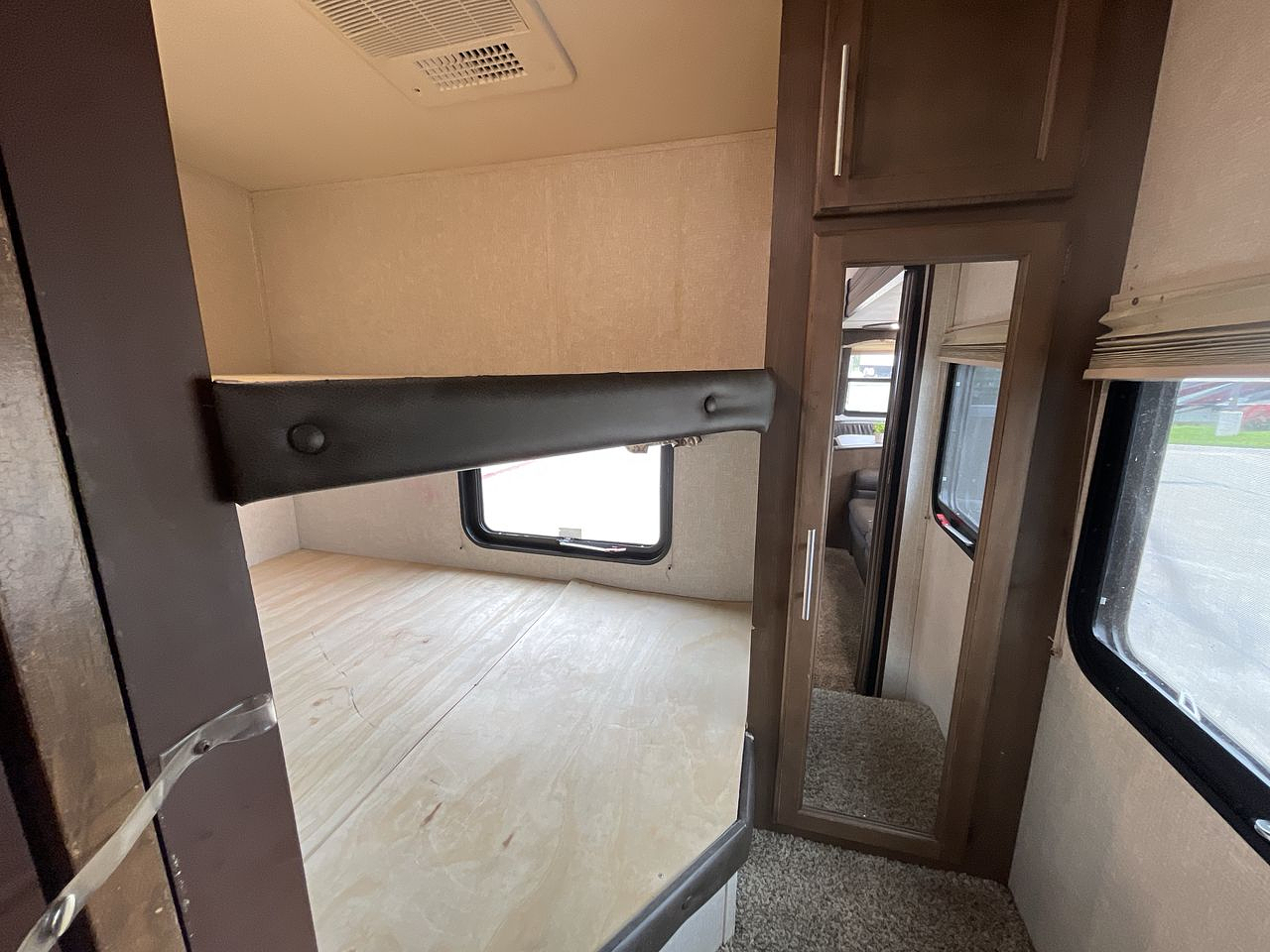 2019 KEYSTONE COUGAR 29RDB