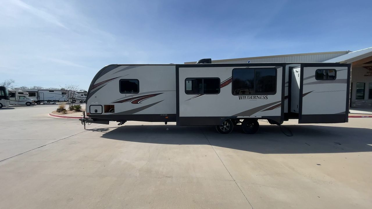 2019 HEARTLAND WILDERNESS 3350DS