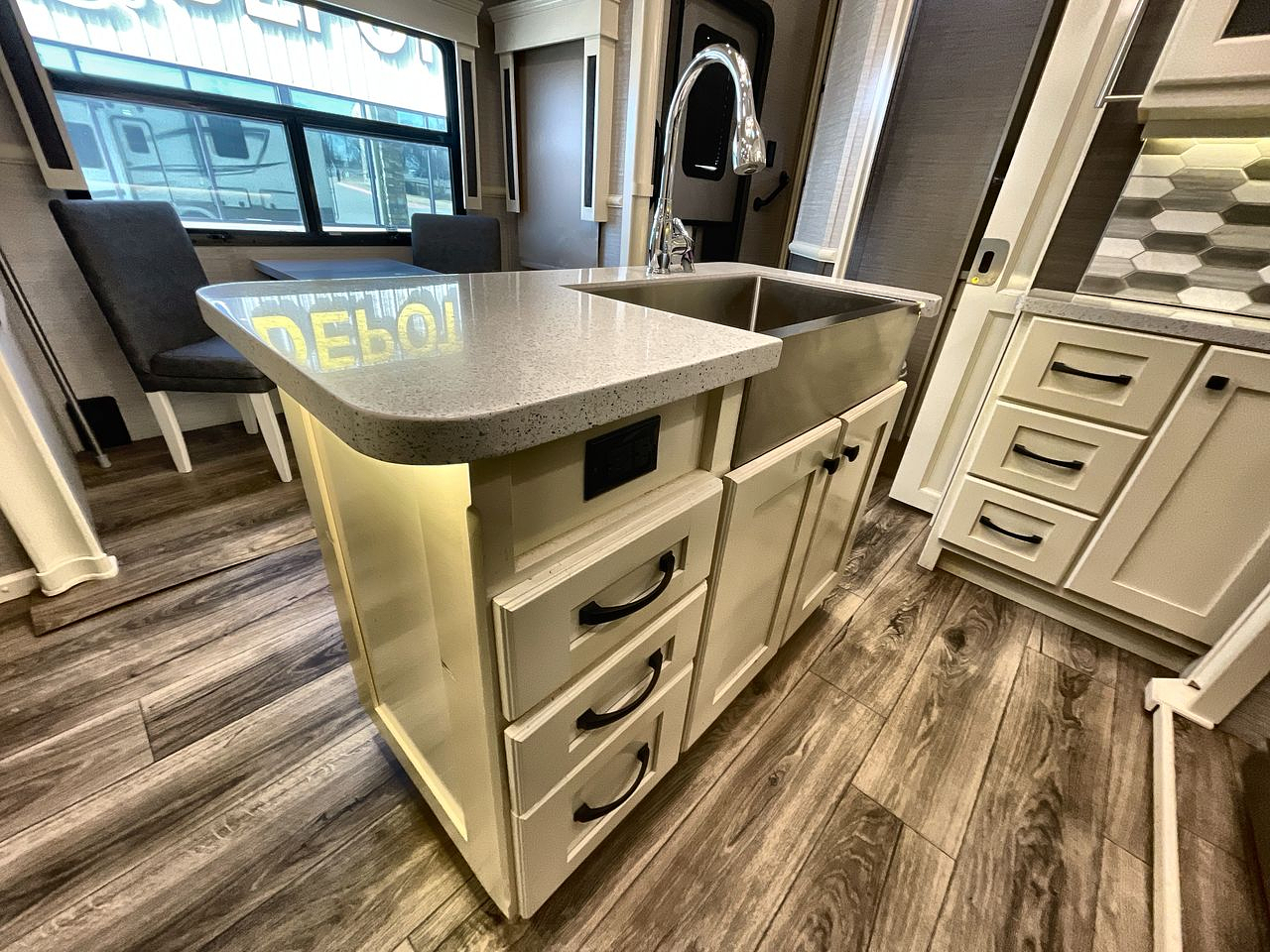 2022 VANLEIGH VILANO 377FL