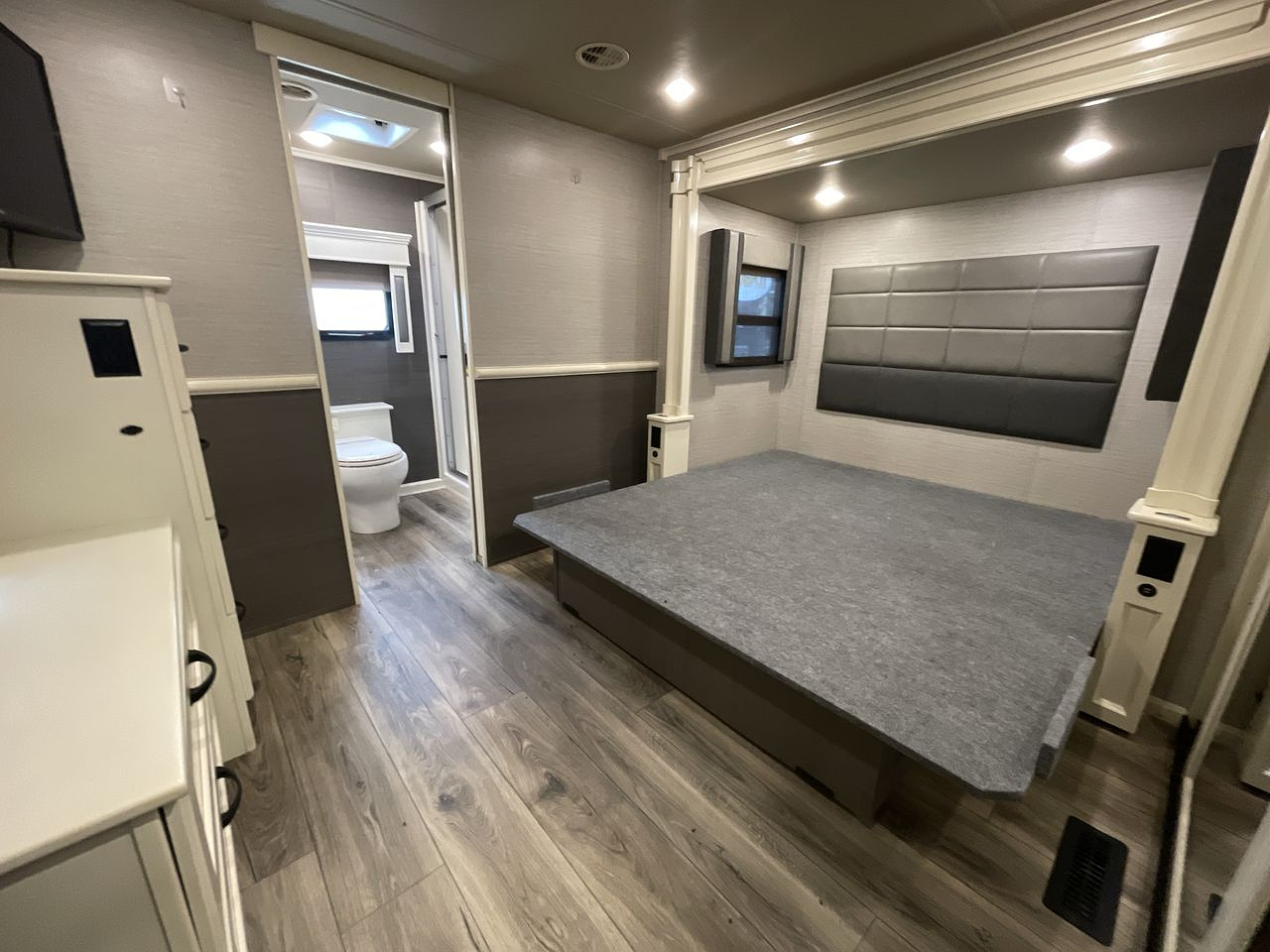 2022 VANLEIGH VILANO 377FL