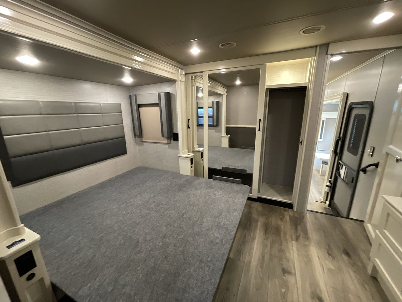 2022 VANLEIGH VILANO 377FL