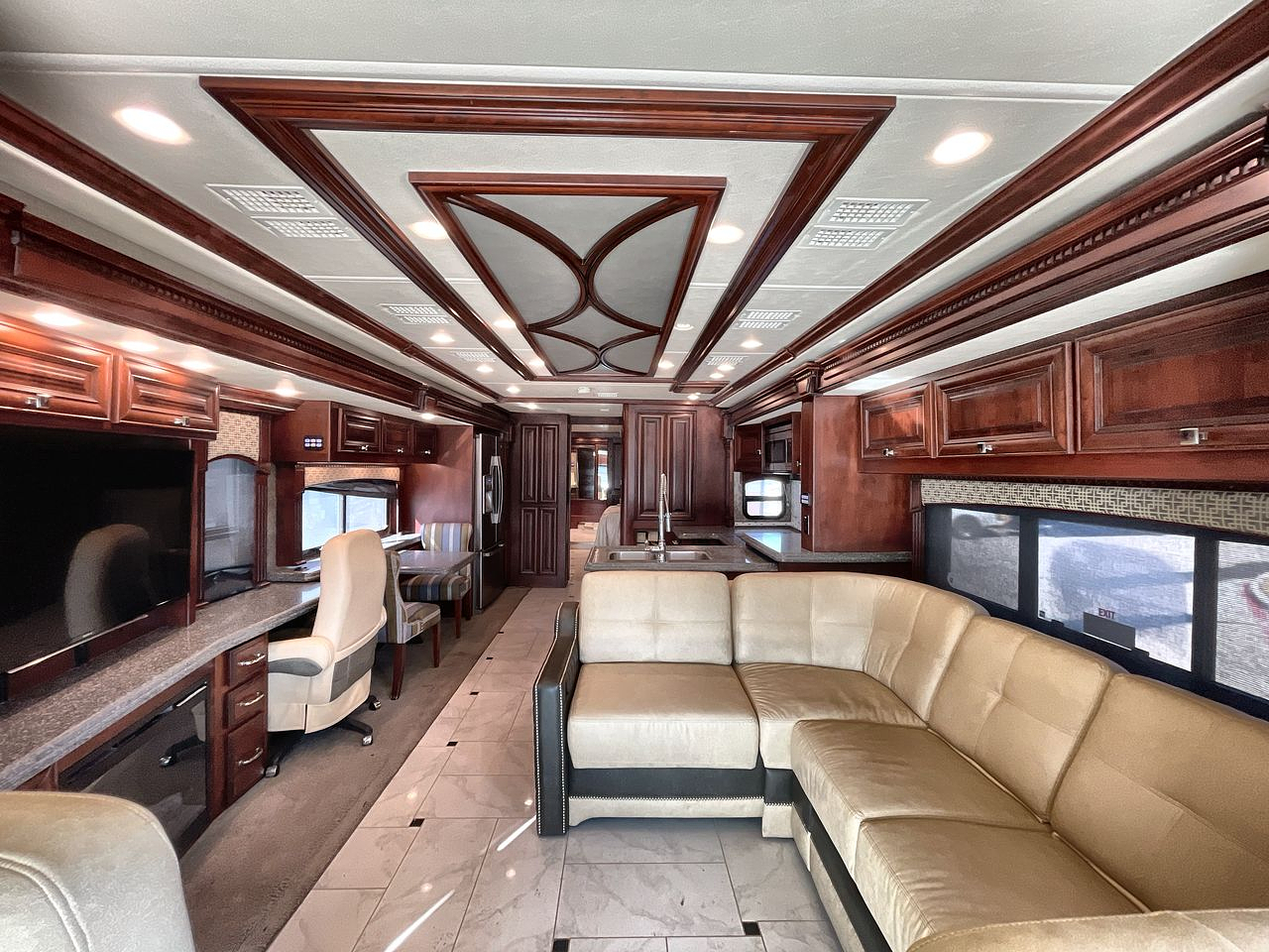 2015 MONACO DYNASTY 45P