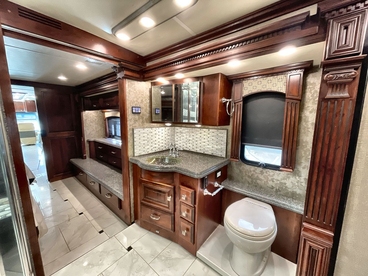 2015 MONACO DYNASTY 45P