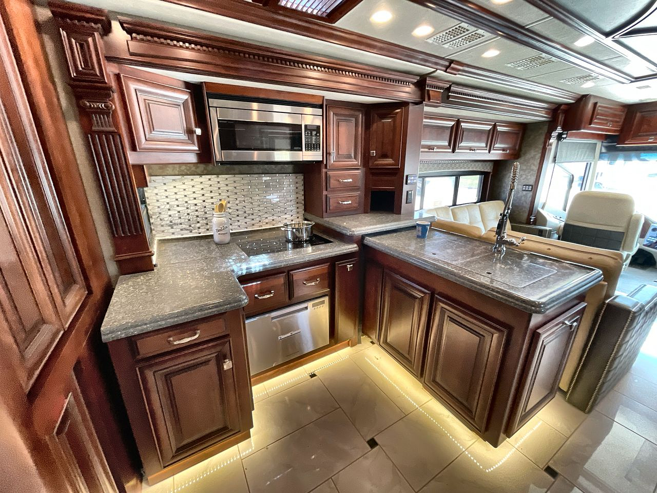 2015 MONACO DYNASTY 45P
