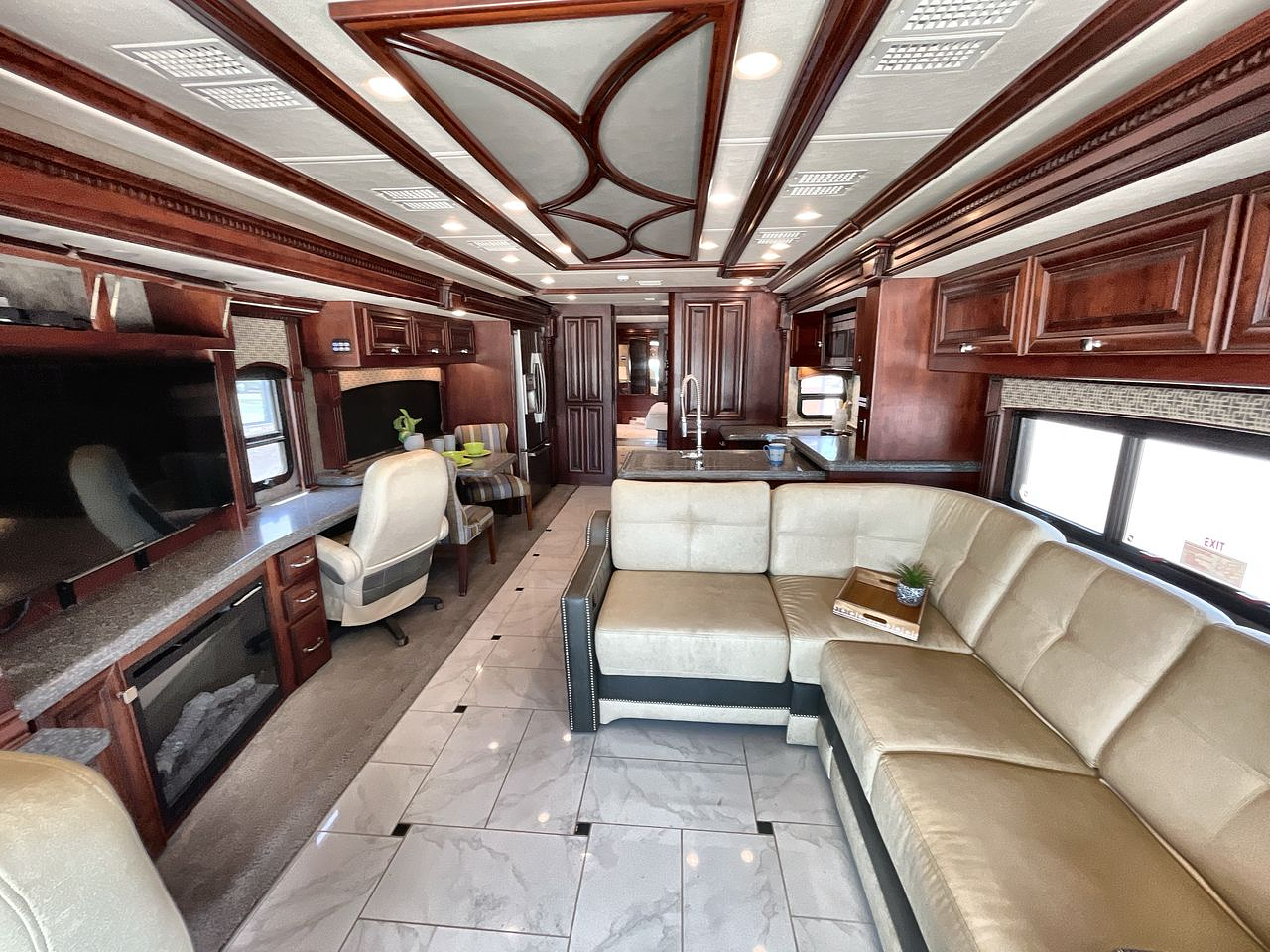 2015 MONACO DYNASTY 45P