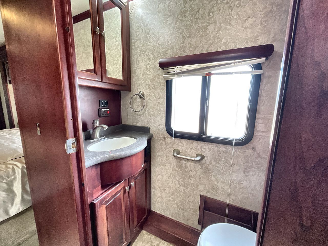 2006 TIFFIN ALLEGRO BUS 42QDP