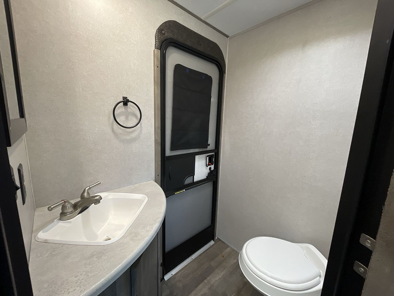 2020 FOREST RIVER VIBE 32BH