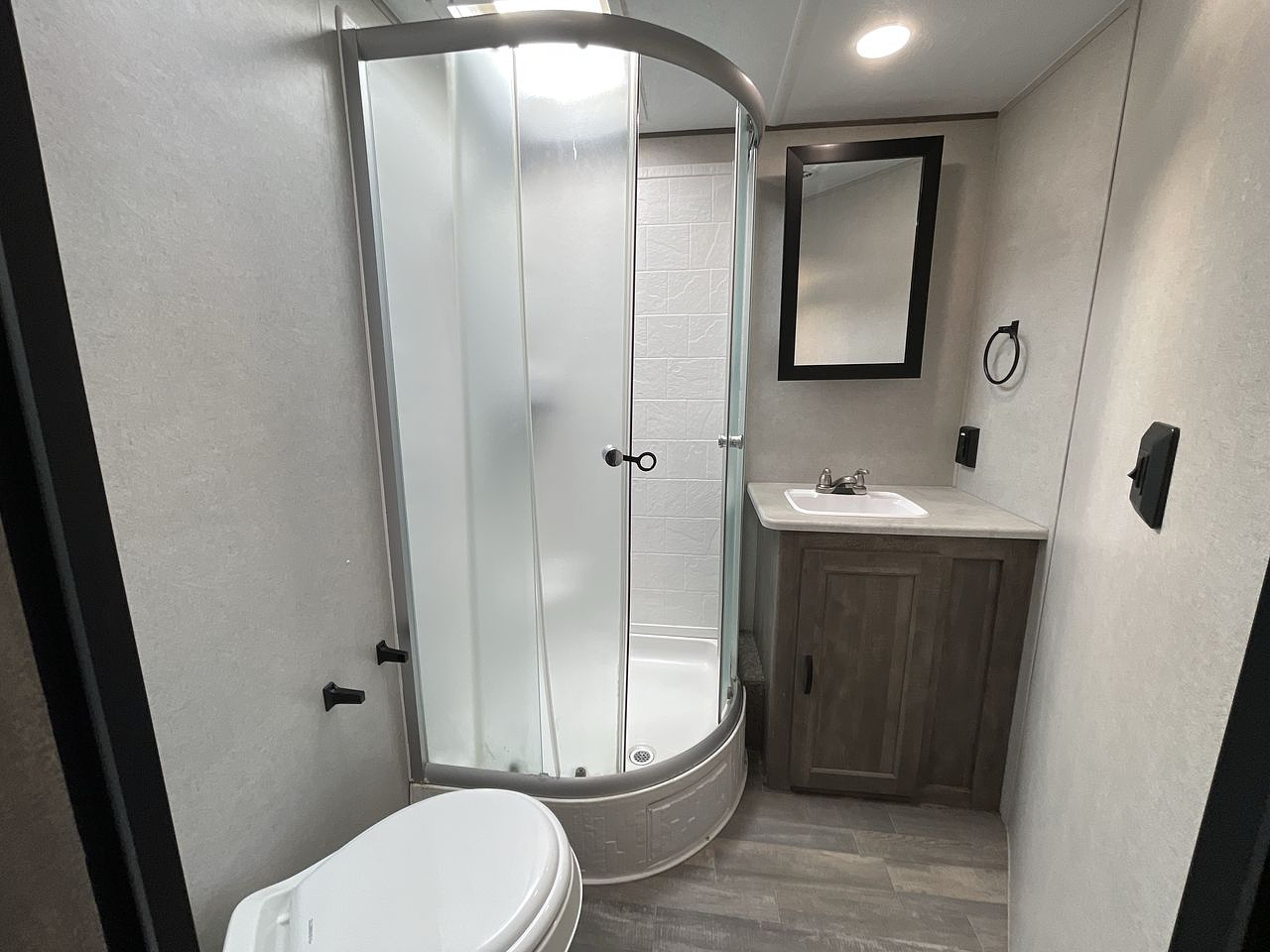 2020 FOREST RIVER VIBE 32BH