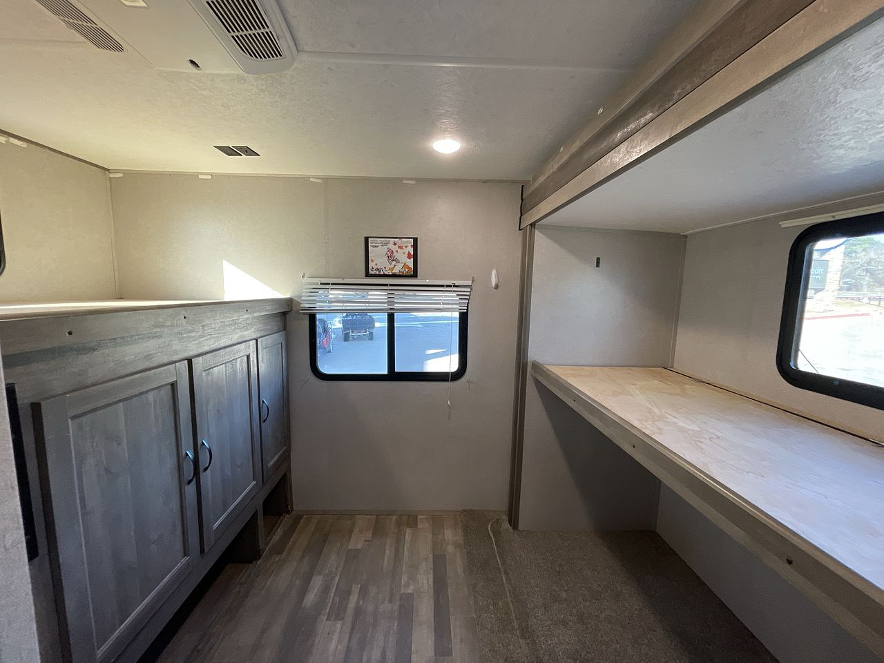 2020 FOREST RIVER VIBE 32BH