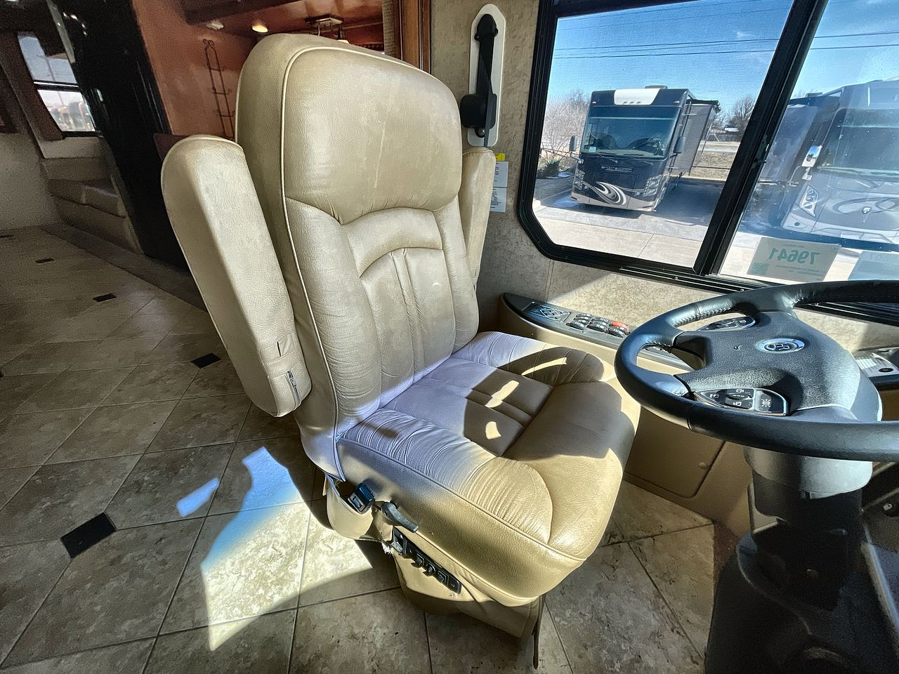 2011 HOLIDAY RAMBLER ENDEAVOR 43PDS