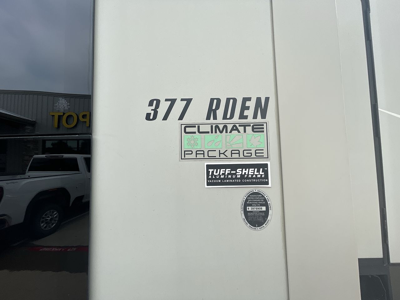 2016 STARCRAFT SOLSTICE 377RDEN