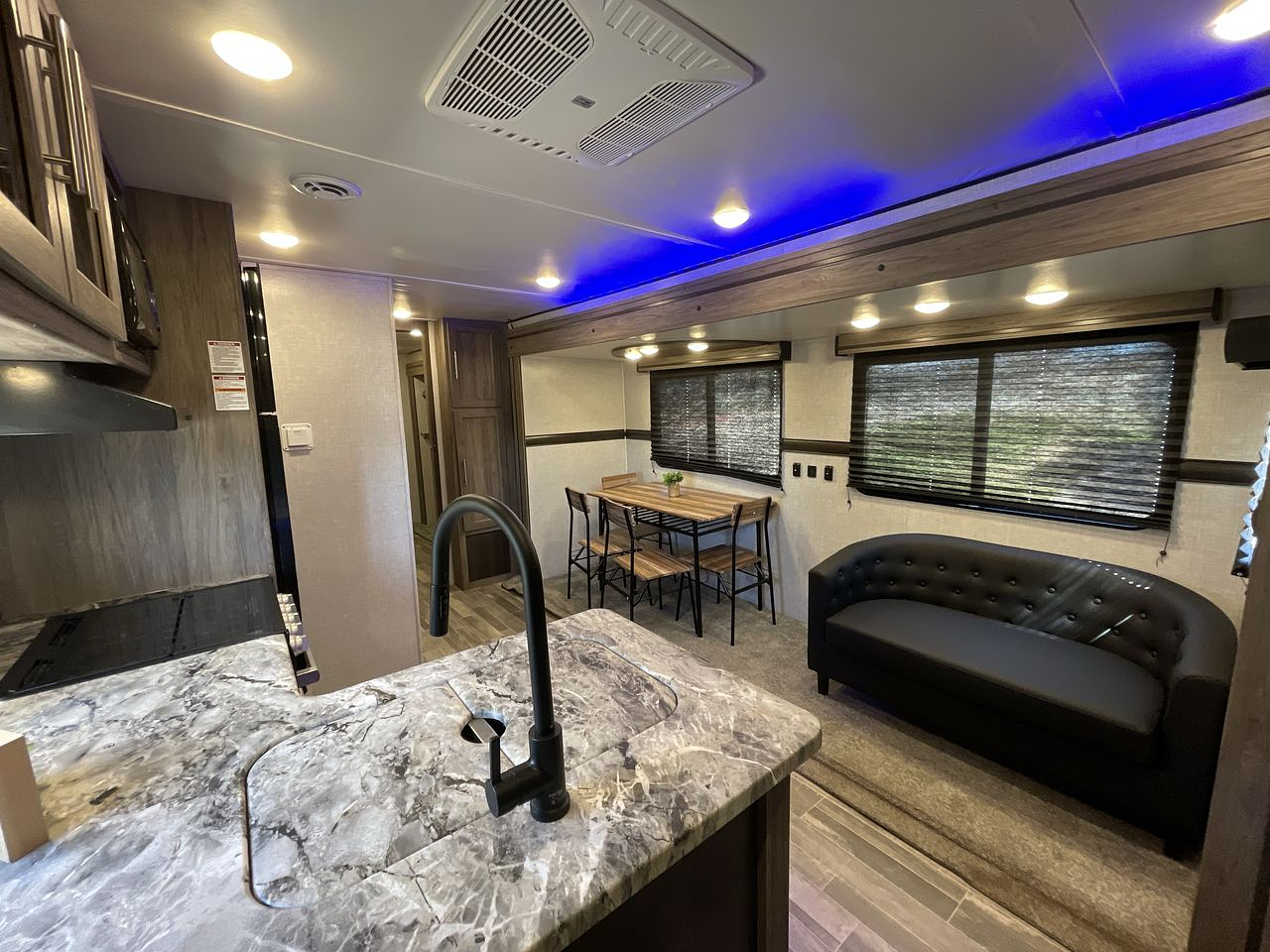 2023 CROSSROADS ZINGER 340BH