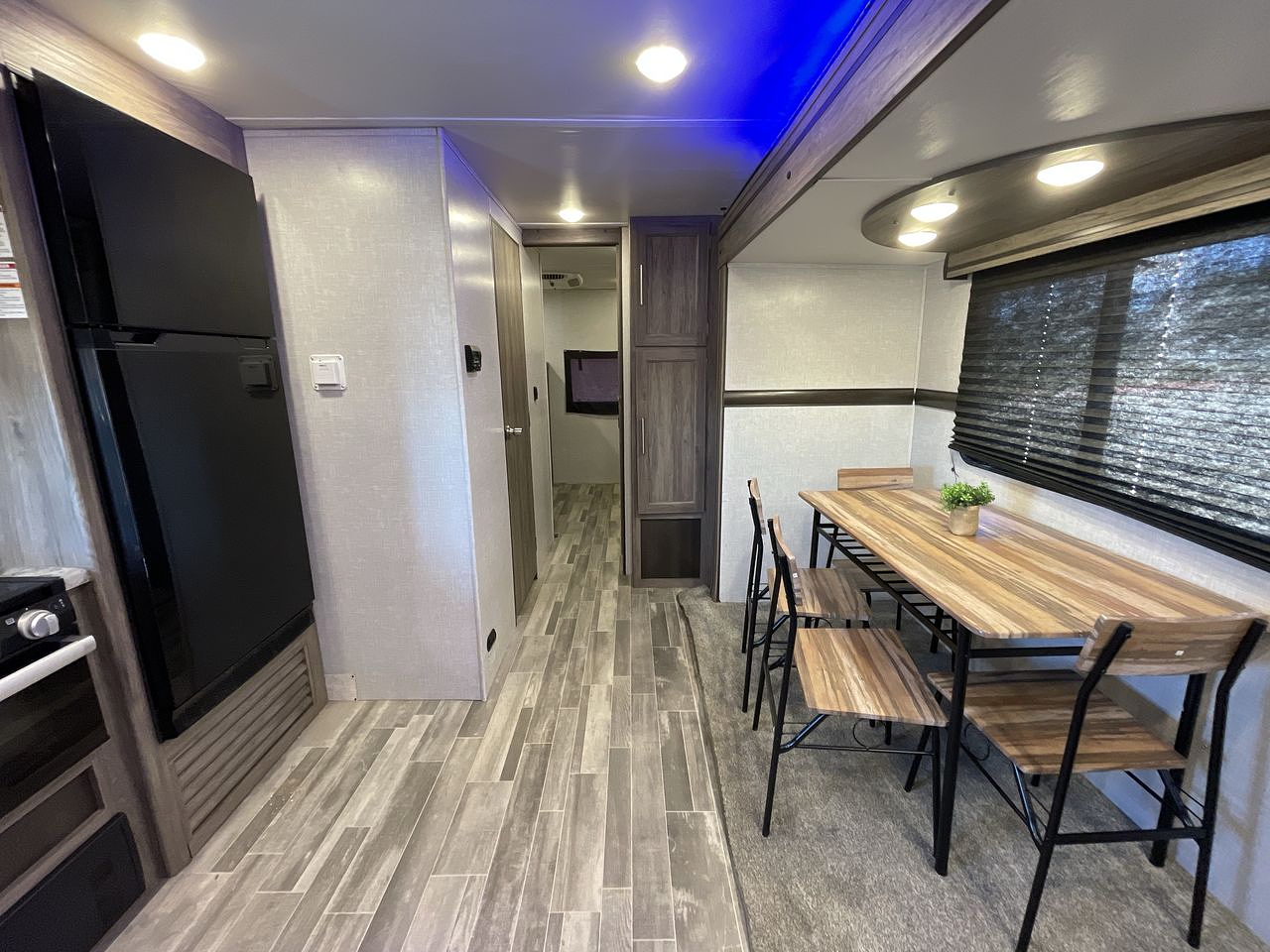 2023 CROSSROADS ZINGER 340BH