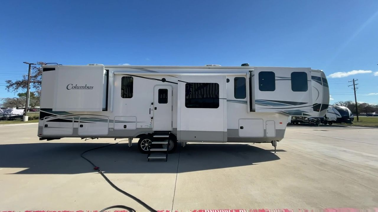 2022 FOREST RIVER COLUMBUS 1492 388FK