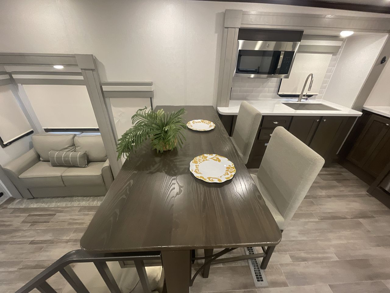 2022 FOREST RIVER COLUMBUS 1492 388FK