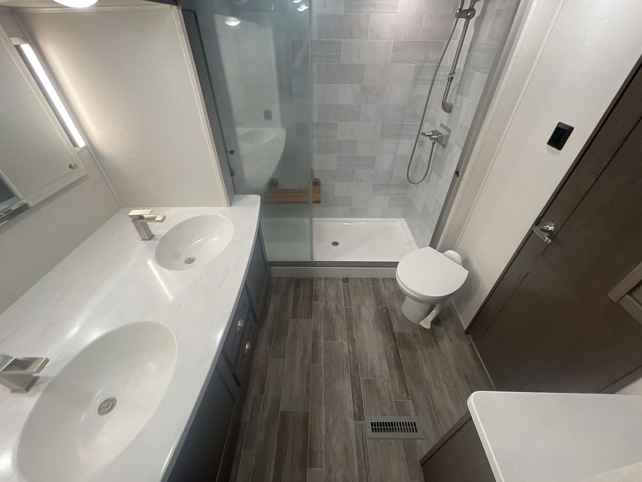 2022 FOREST RIVER COLUMBUS 1492 388FK