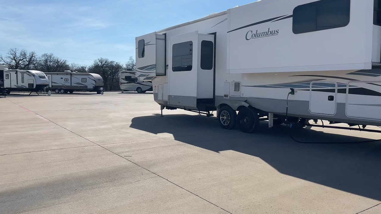 2022 FOREST RIVER COLUMBUS 1492 388FK