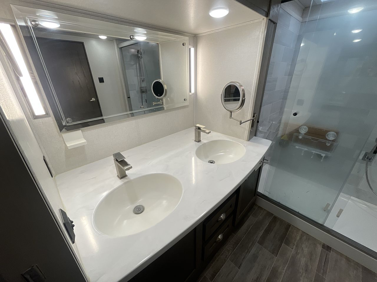 2022 FOREST RIVER COLUMBUS 1492 388FK