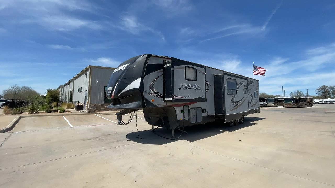 2015 FOREST RIVER VENGEANCE 378V