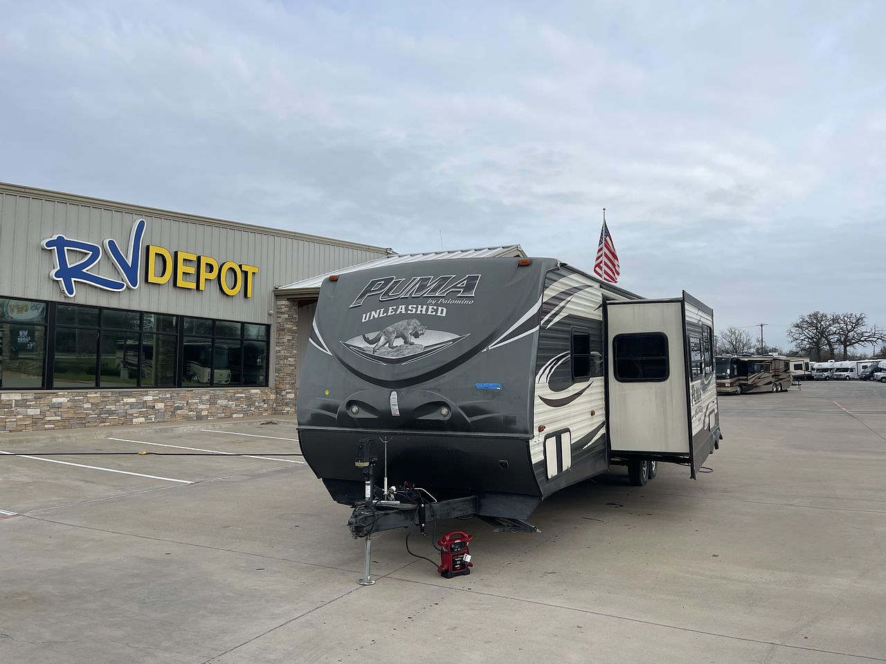 2015 PALOMINO PUMA UNLEASHED 30THS