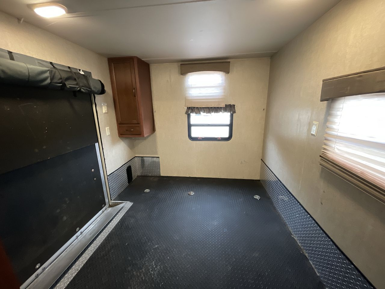 2015 PALOMINO PUMA UNLEASHED 30THS