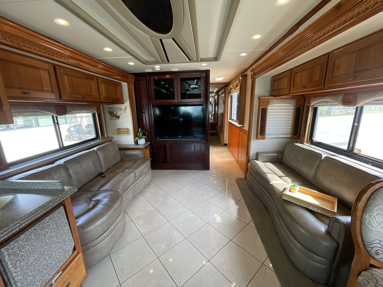 2007 MONACO DYNASTY SQUIRE IV