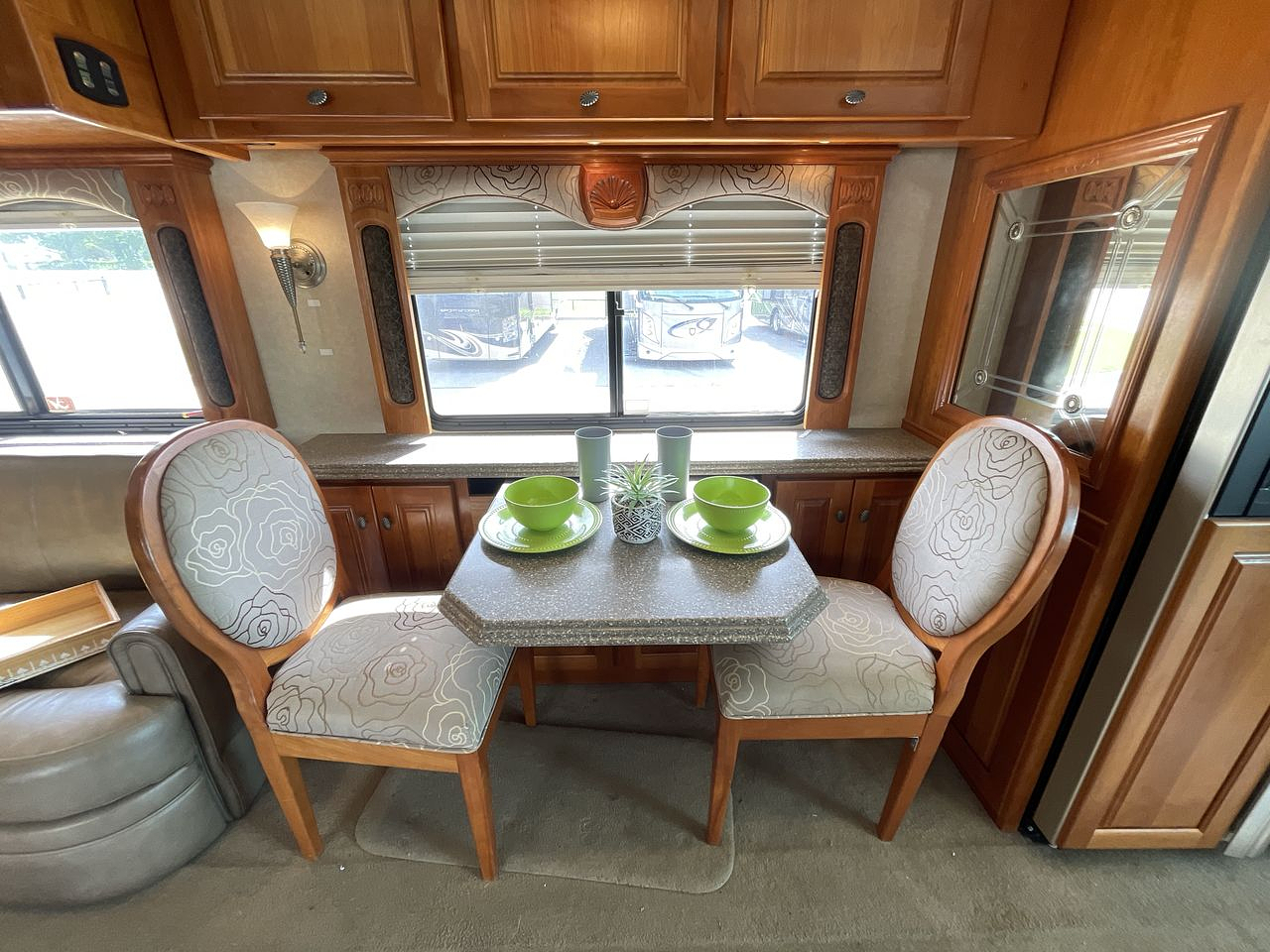 2007 MONACO DYNASTY SQUIRE IV