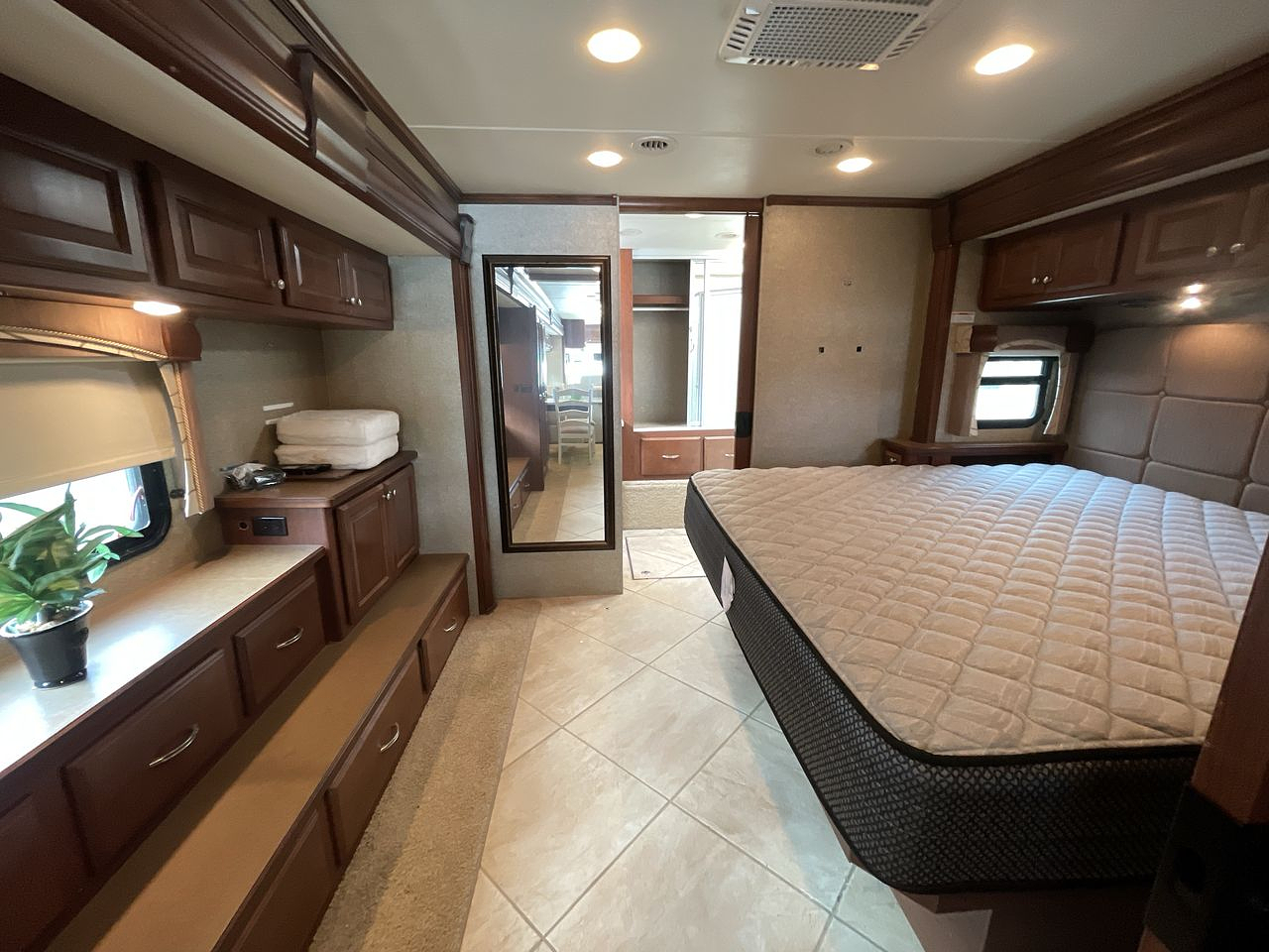2013 THOR TUSCANY 40EX