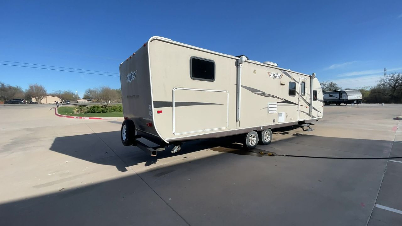 2016 FOREST RIVER SHASTA 31OK