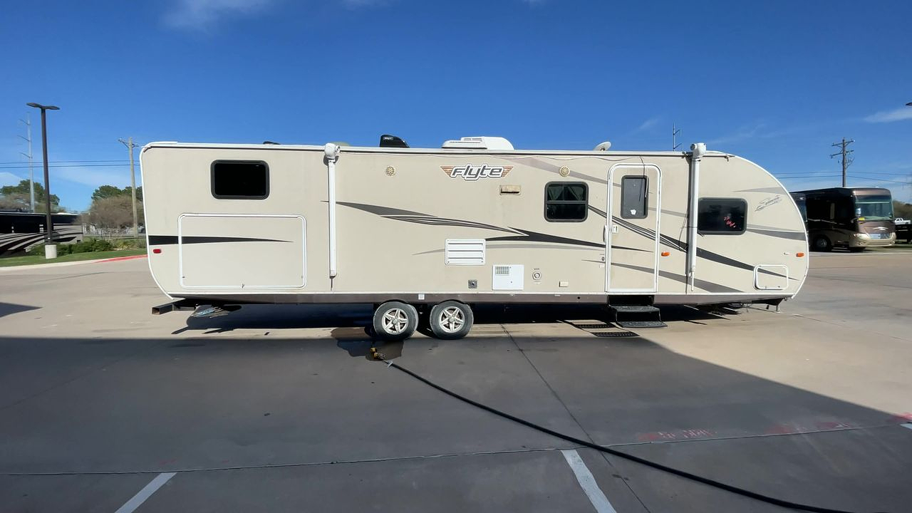 2016 FOREST RIVER SHASTA 31OK